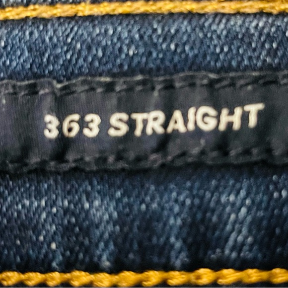 Lucky Band straight leg jeans (363), excellent condition, never worn. No Tags - Picture 5 of 7